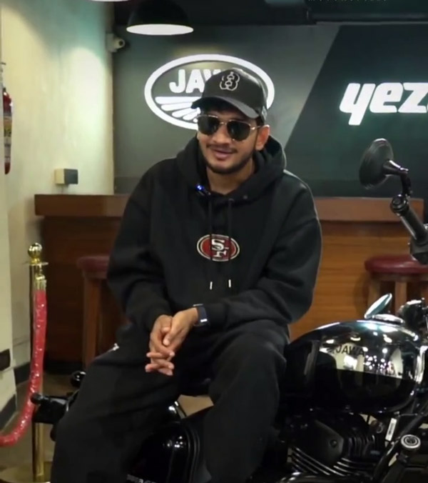 Munawar Faruqui Buys Jawa 42 Bobber