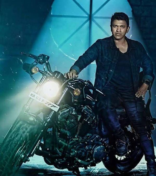 Kannada celebrities Puneeth Rajkumar Darshan Sudeep and Tharun Sudhir Own Harley Davidson And Suzuki bikes