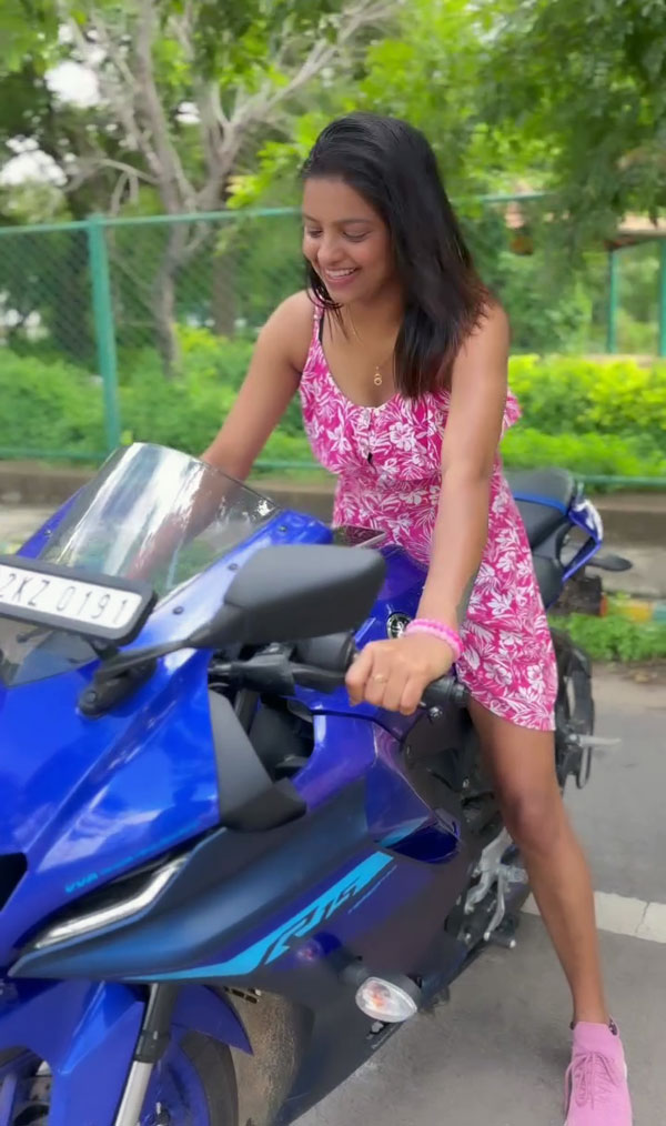 Sonu Srinivas Gowda Jolly Ride In Yamaha R15 V4 Bike Details