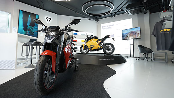 ultraviolette-inaugurates-of-its-new-experience-center-in-mangaluru