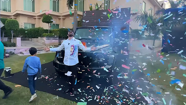 Mercedes-Benz G 63 AMG Mercedes-Benz G 63 AMG