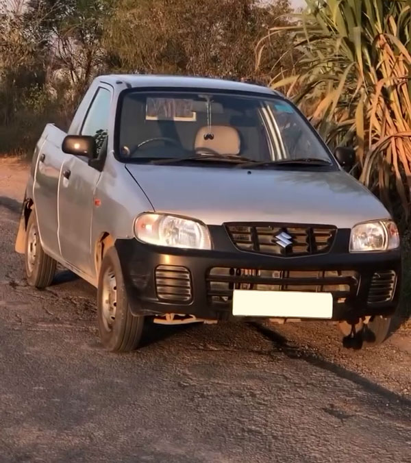maruti-suzuki-alto-modified-as-a-pickup-truck-viral-video maruti-suzuki-alto-modified-as-a-pickup-truck-viral-video