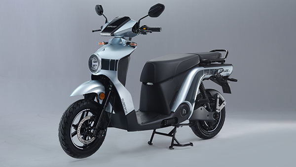 Numeros Diplos Max Electric Scooter Launched In Auto Expo 2025 Details