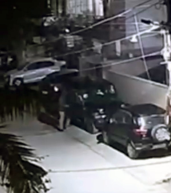 mahindra-thar-roxx-theft-owner-found-car-using-adrenox-features