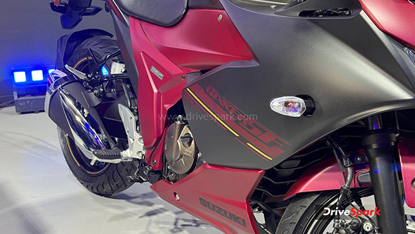 suzuki-launched-gixxer-sf-250-flex-fuel-at-auto-expo-2025
