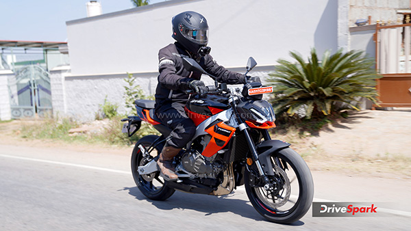 2025-new-aprilia-tuono-457-top-things-you-must-know