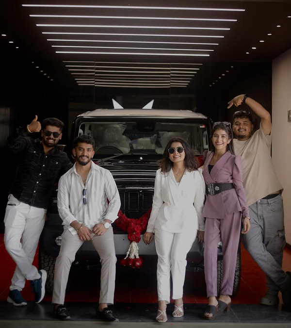 Kannada Famous YouTuber Madhu Gowda Couple Buys Mahindra Thar Roxx
