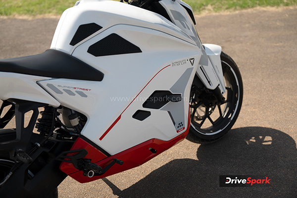 ultraviolette-f77-superstreet-ev-motorcycle-top-things