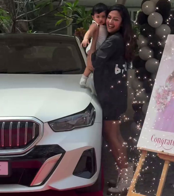actress-amala-paul-got-bmw-5-series-gift-by-husband