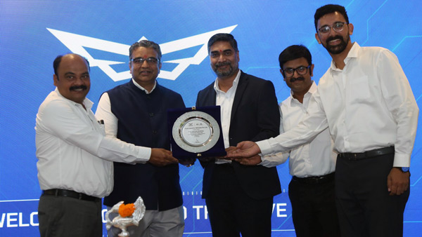 montra-electric-opens-1st-e-scv-dealership-in-karnataka