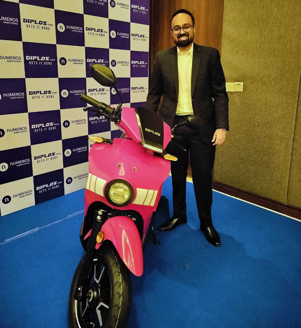 diplos-max-multipurpose-e-scooter-top-things