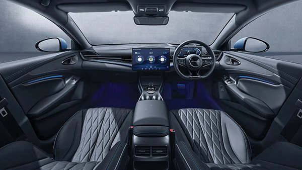 2025-byd-seal-electric-sedan-top-things