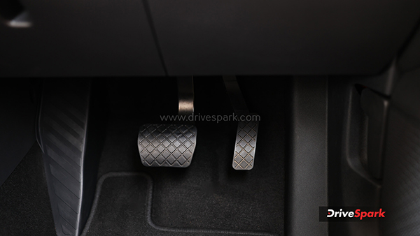 2025-skoda-kodiaq-review-design-features-driving-impressions