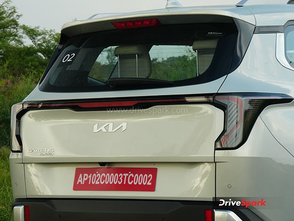 Kia Carens Clavis Review Specs Driving Impressions Design And Features Details