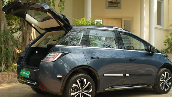 MG Windsor EV Pro Get 8000 Bookings Details