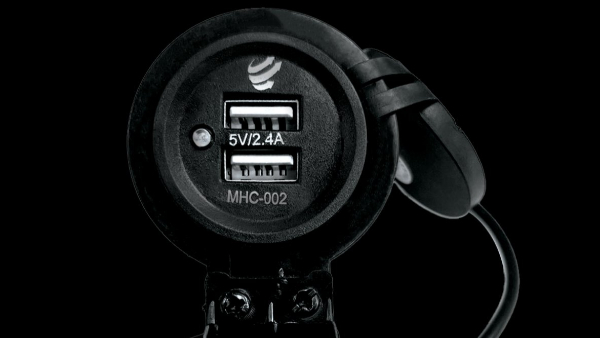 high-speed-dual-port-usb-mobile-fast-charger-for-two-wheelers