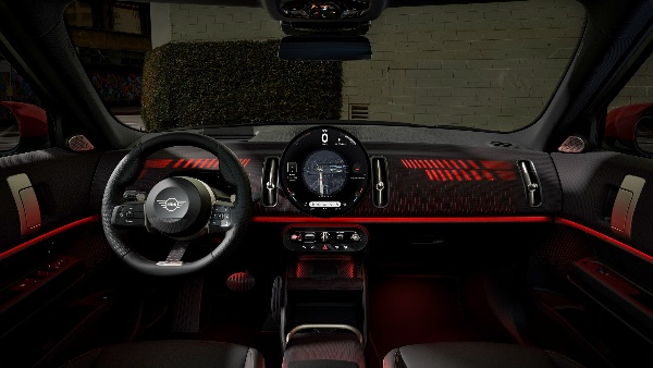 mini-countryman-e-john-cooper-works-pack-top-things