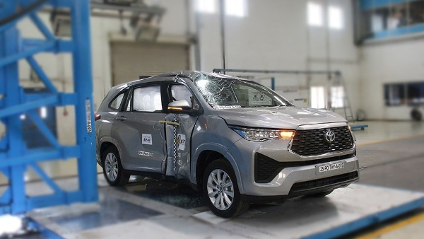 Toyota Innova Hycross Mpv Get 5 Star safety rating in Bharat NCAP Crash Test Details