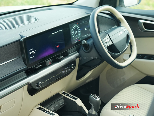 New 2025 Kia Carens Clavis On Road Price And Emi Details