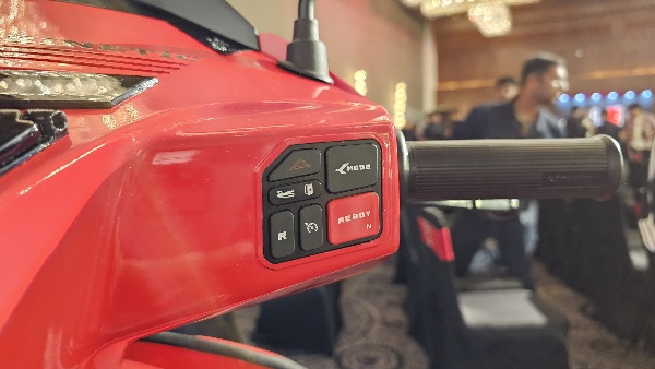 new-kinetic-dx-electric-scooter-launched-in-india