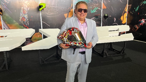 steelbird-launches-sxe-helmet-at-the-price-rs-3-599