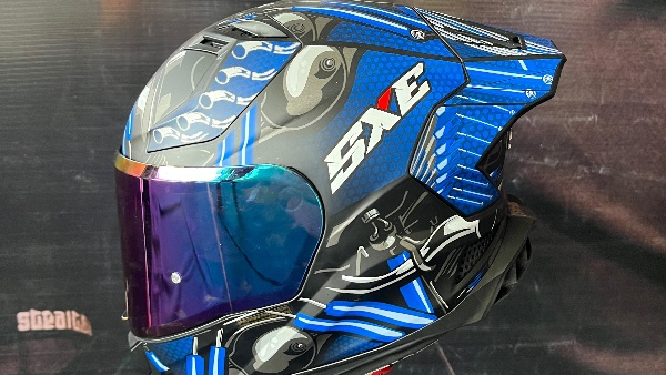 steelbird-sxe-helmet-price-features-design