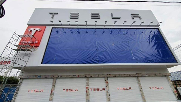 tesla-india-debut-on-july-15th-first-experience-centre-in-mumbai