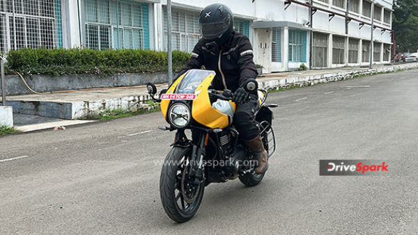 triumph-thruxton-400-review-price-features-engine-details