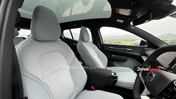 volvo-ex30-review-price-features-battery-range-details