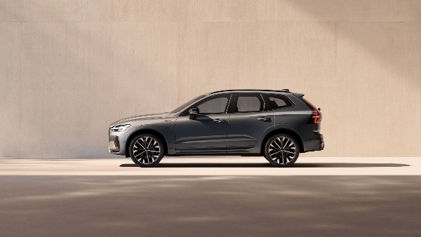 volvo-xc60-mild-hybrid-suv-launched-in-india