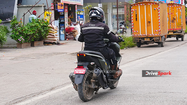 new-hero-xoom-160-scooter-review-design-features-specs