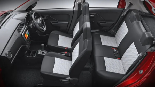 Maruti Suzuki Alto K10 Car August 2025 Sales Report 34 Km Mileage Low Price