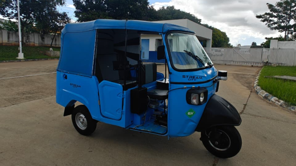 omega-seiki-mobility-launches-swayamgati-autonomous-ev