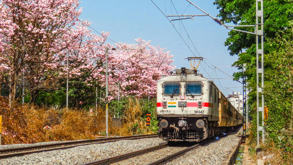 odisha-boy-dies-after-hit-by-train-while-films-instagram-reel