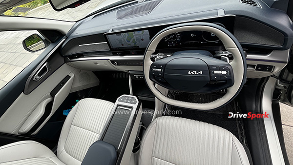 mahindra-xev-9s-vs-kia-carens-clavis-ev-which-is-the-best-7-seater-ev