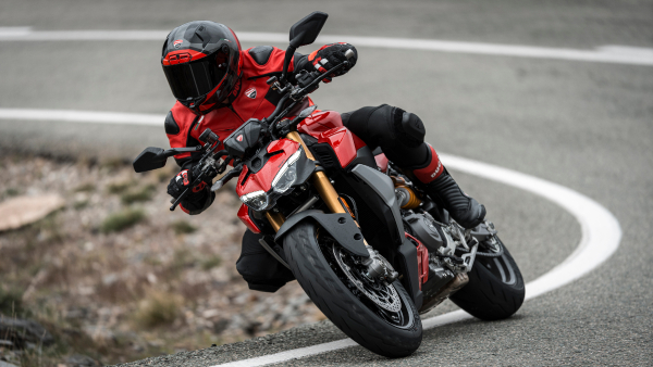 ducati-launches-all-new-2025-streetfighter-v2-in-india