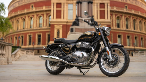 EICMA 2025 New Royal Enfield Bullet 650 Bike Unveiled Details
