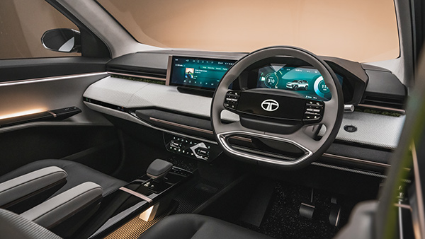 tata-sierra-triple-screen-dash-panoramic-sunroof-launch-2025