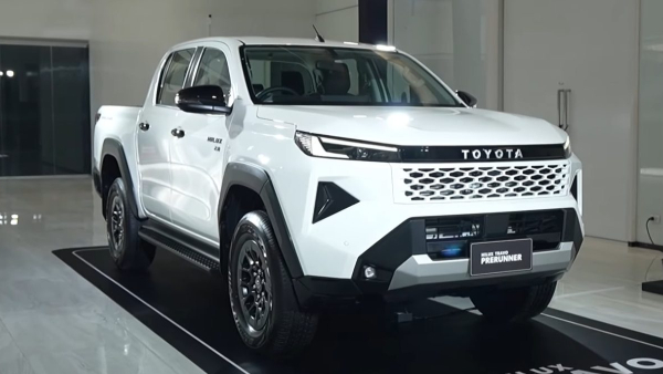New Generation Toyota Hilux Unveiled All Details