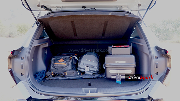 kia-seltos-review-features-specs-performance-details