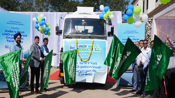 inoxap-flags-off-indias-first-lng-fuelled-cryogenic-tanker