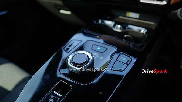 Maruti Suzuki e Vitara Review Design Specs Features And Driving Impressions Details