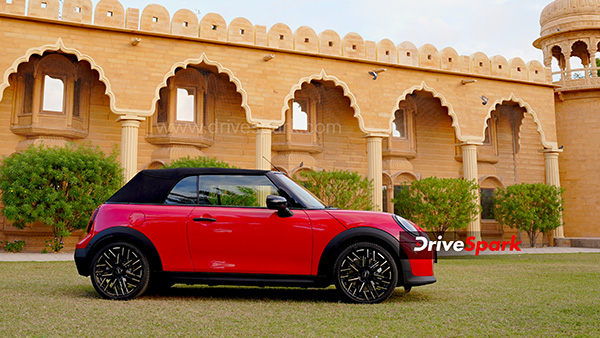 recently-launched-mini-convertible-car-top-things