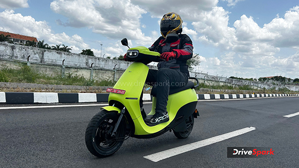 ola-electric-commences-mass-deliveries-of-4680-bharat-cell-powered-vehicles