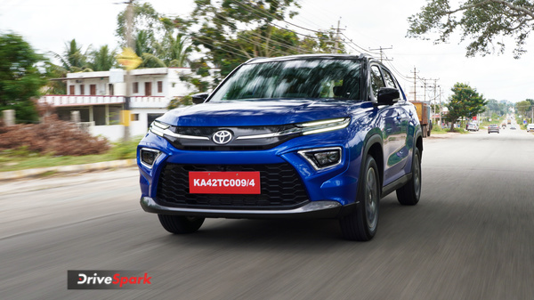 hybrid-cars-high-demand-in-2025-crossed-one-lakh-sales-milestone