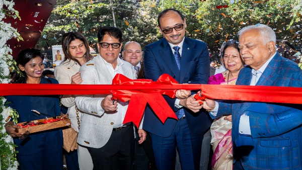 mercedes-benz-inaugurates-bengalurus-latest-luxury-facility