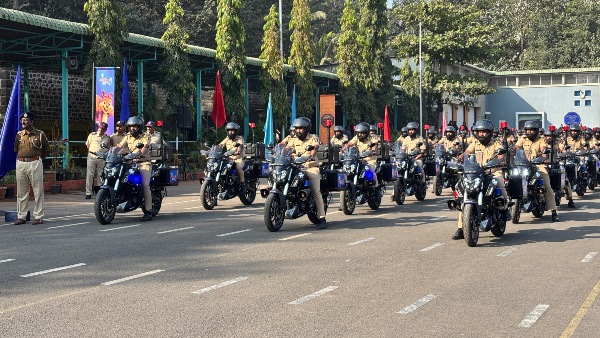 bajaj-dominar-400-specially-customized-bikes-inducted-in-pune-police-force