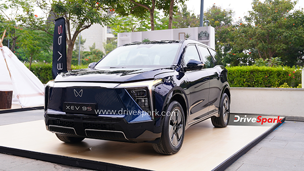 Best Three 7-Seater Electric Cars In India Kia Carens Clavis EV Mahindra XEV 9S And BYD eMAX 7