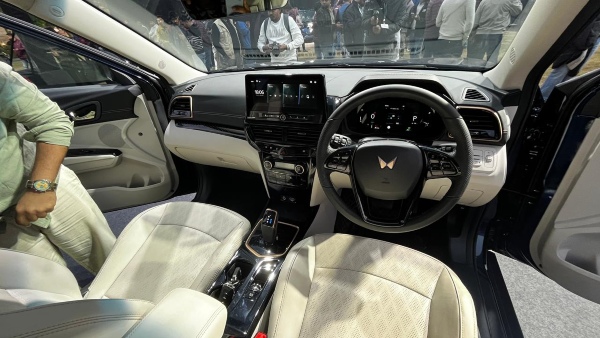 mahindra-xuv-3xo-ev-price-features-design-battery-details