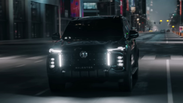 jsw-mg-motor-teased-indias-1st-d-plus-suv-mg-majestor